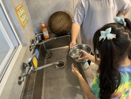 113.06.06一忠食農課-涼拌珊瑚菜:IMG_9631