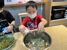 113.06.06一忠食農課-涼拌珊瑚菜:IMG_9659