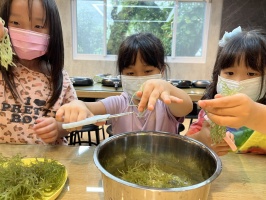 113.06.06一忠食農課-涼拌珊瑚菜:IMG_9666