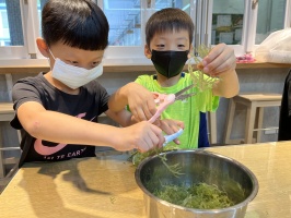 113.06.06一忠食農課-涼拌珊瑚菜:IMG_9667