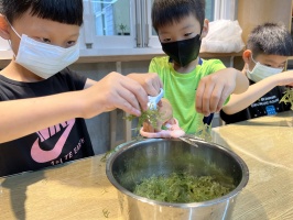113.06.06一忠食農課-涼拌珊瑚菜:IMG_9671
