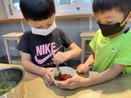 113.06.06一忠食農課-涼拌珊瑚菜:IMG_9716