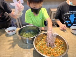 113.06.06一忠食農課-涼拌珊瑚菜:IMG_9728