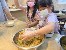 113.06.06一忠食農課-涼拌珊瑚菜:IMG_9731