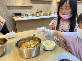 113.06.06一忠食農課-涼拌珊瑚菜:IMG_9741