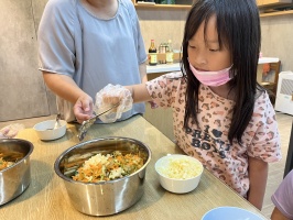 113.06.06一忠食農課-涼拌珊瑚菜:IMG_9744