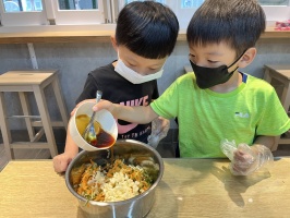 113.06.06一忠食農課-涼拌珊瑚菜:IMG_9749