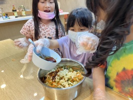 113.06.06一忠食農課-涼拌珊瑚菜:IMG_9750