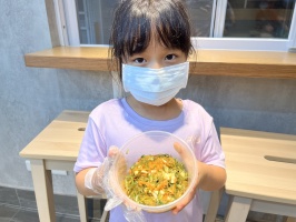 113.06.06一忠食農課-涼拌珊瑚菜:IMG_9769