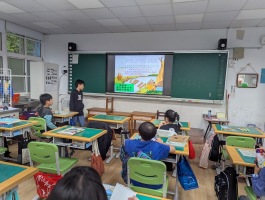 114.04.28故事小志工_神豬村選村長:PXL_20250428_002328120