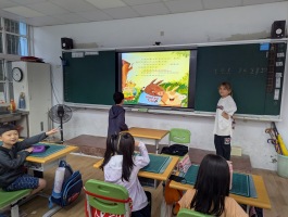 114.04.28故事小志工_神豬村選村長:PXL_20250428_002357531